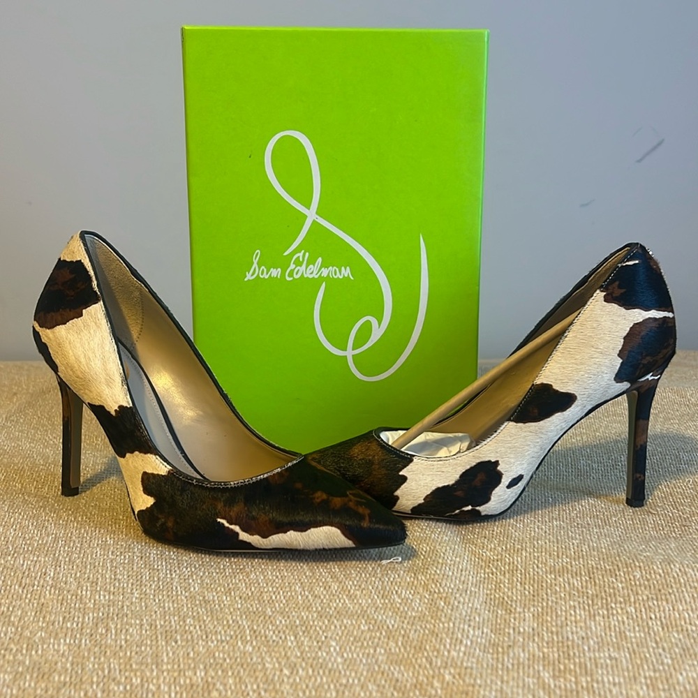 Sam Edelman
Women's Hazel Pointed Toe High-Heel Pumps.  Cow print size 8